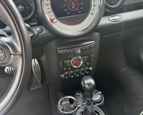 WhatsApp Image 2026-01-15 at 15.23.37 (2)