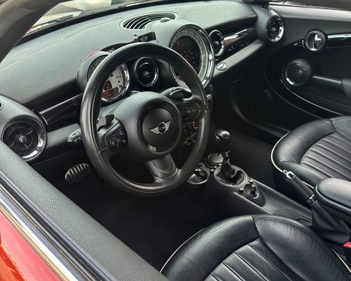 WhatsApp Image 2026-01-15 at 15.23.55