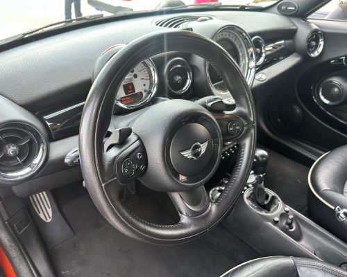 WhatsApp Image 2026-01-15 at 15.23.56 (1)